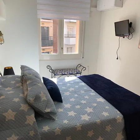 Acogedor Apartamento En Roses - 50M Playa - Wifi - Aire Acondicionado Exterior photo