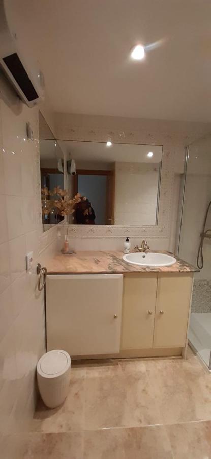 Apartment Acogedor En - 50m Playa - Wifi - Aire Acondicionado *